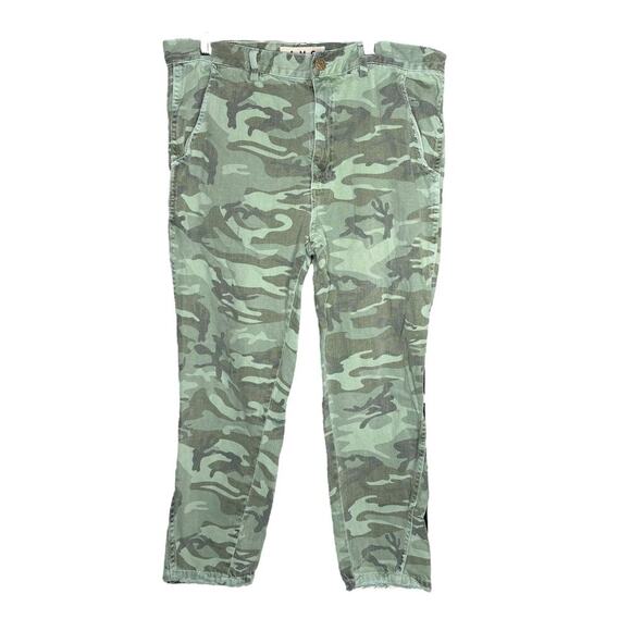 AMO Slouch Trouser Spring Camo Size 32 - Picture 5 of 7
